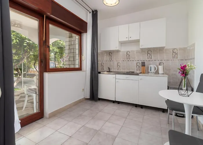Bozan Appartement *