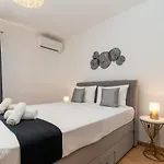 Bozan * Τρογκίρ